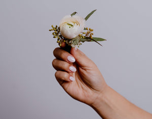 Neil Lane Blush Boutonniere
