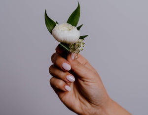 Neil Lane Snow Boutonniere