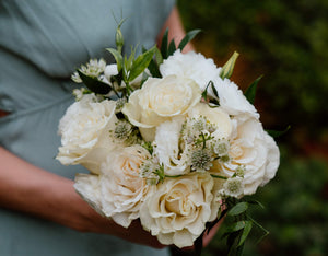 Neil Lane Snow Bridesmaid Bouquet