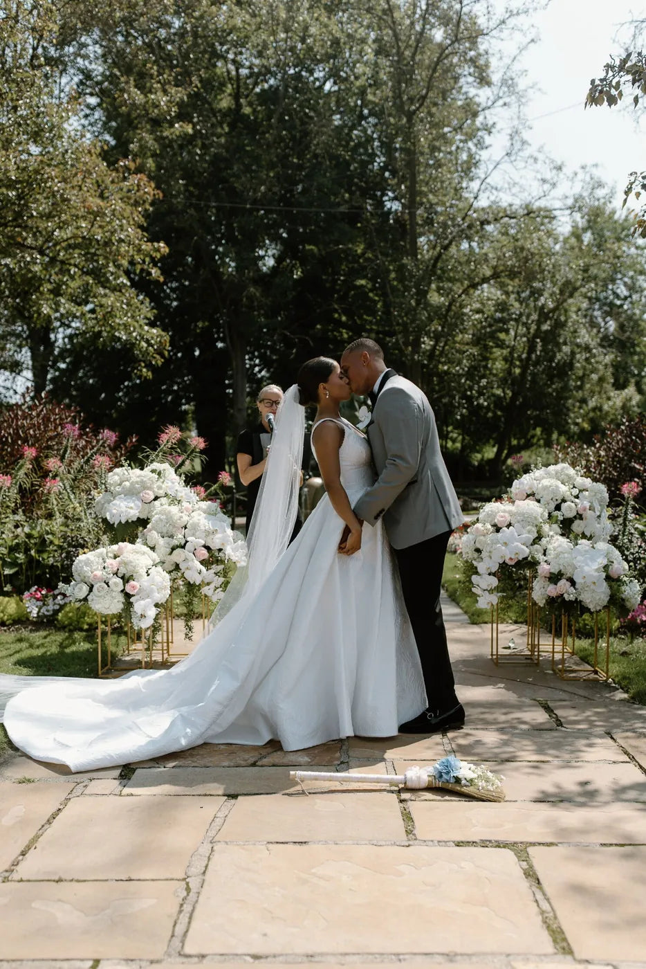 Customer-submitted wedding flower photo from The Knot review by Sydney Edwards.