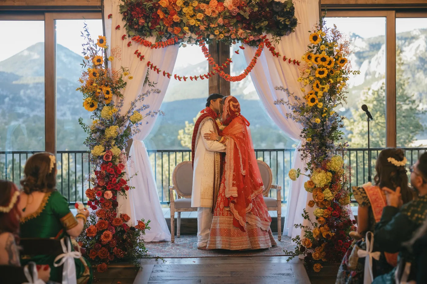 Customer-submitted wedding flower photo from The Knot review by Riley Strickland.