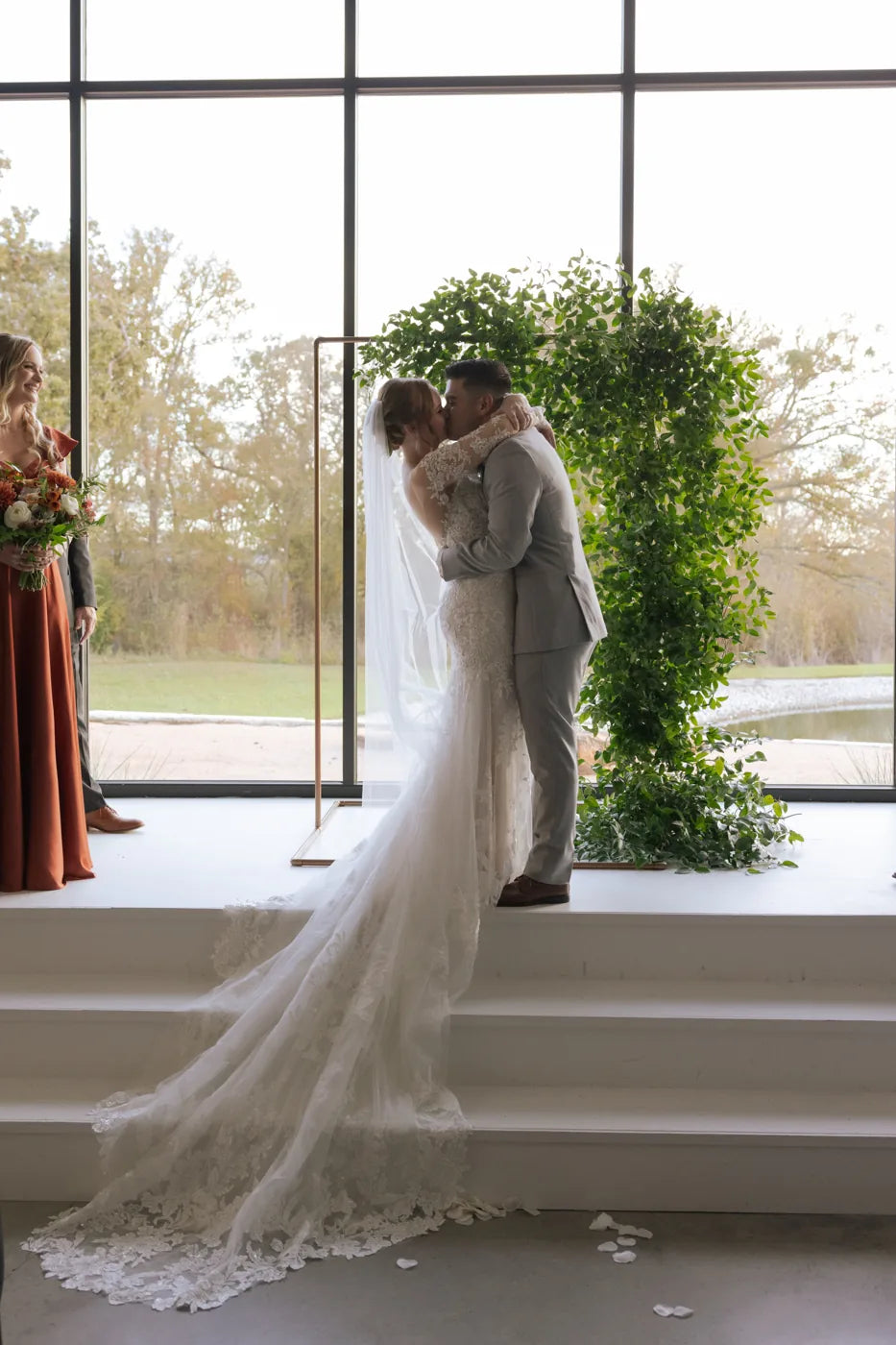 Customer-submitted wedding flower photo from The Knot review by Miranda Myers.