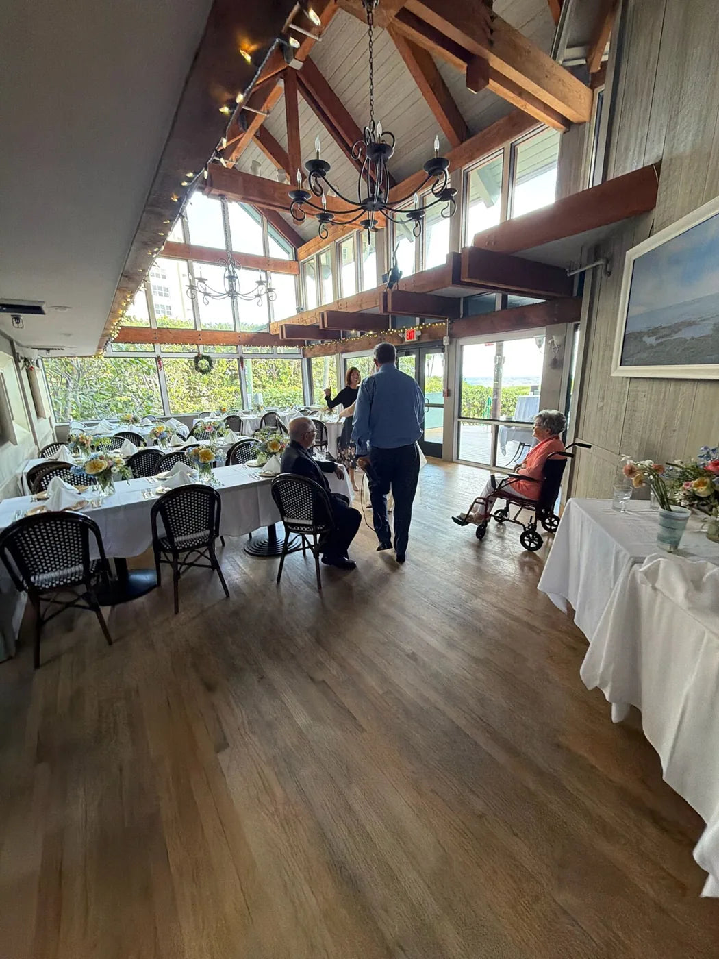 Customer-submitted wedding flower photo from The Knot review by Sophie DeLisle.